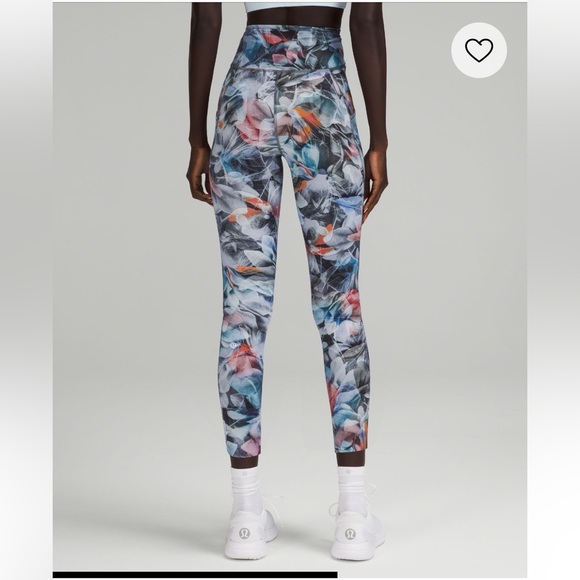 lululemon fast and free high rise tights 25” pockets size 2 - Picture 2 of 3